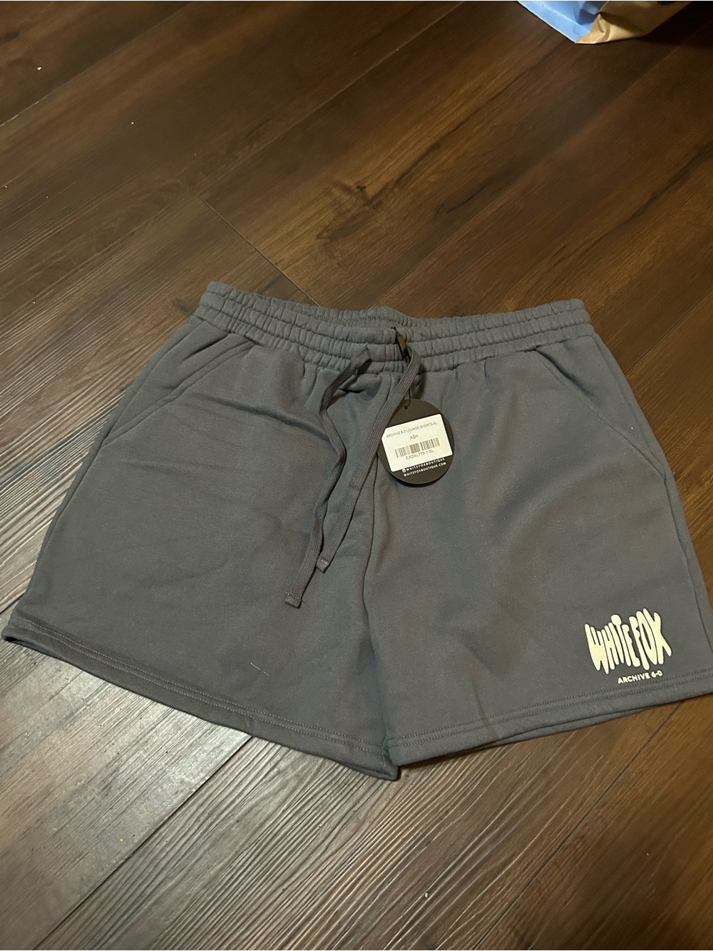 White Fox Boutique NWT Offstage Lounge Shorts in Shadow